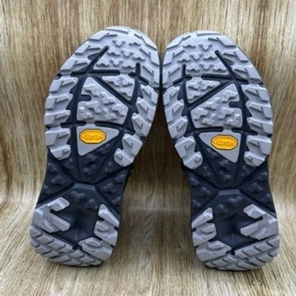 Hoka One One Kaha Low GTX Men's Size 7.5 Women's 8.5 Shoes Black Satellite‎ Grey